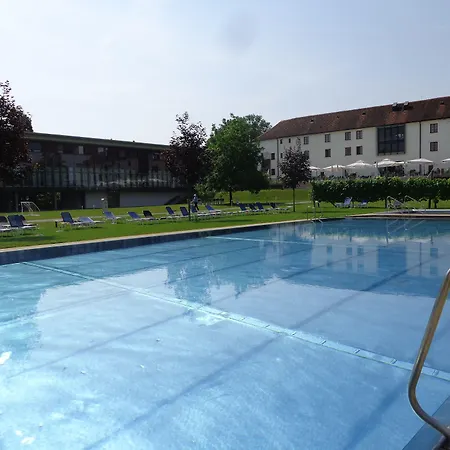 Ξενοδοχείο Schloss Seggau 4*