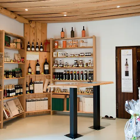 Schloss Seggau מלון