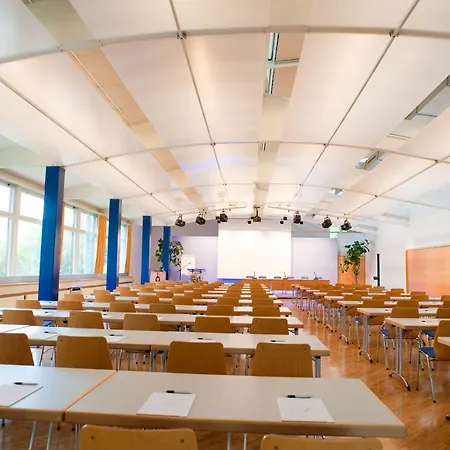 Schloss Seggau 4* ליבניץ