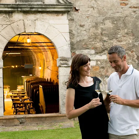 מלון Schloss Seggau