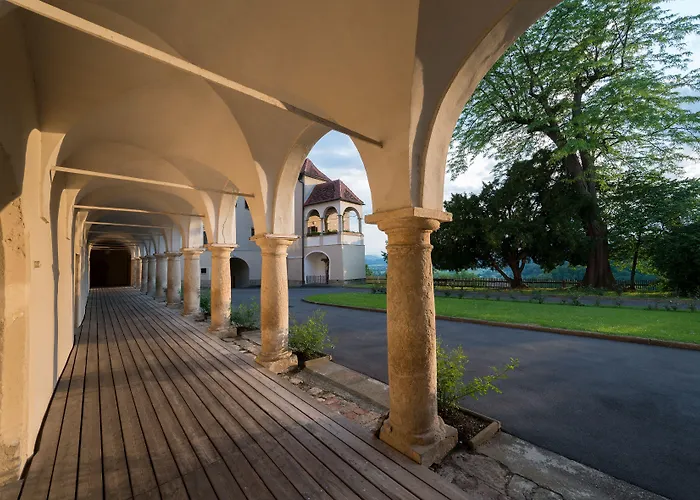 Schloss Seggau Szálloda Leibnitz